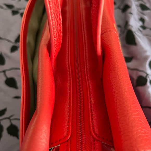 Isaac Mizrahi Red Bag with gold accents - Picture 9 of 16